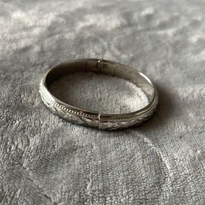 Silver Detailed Open Close Bracelet